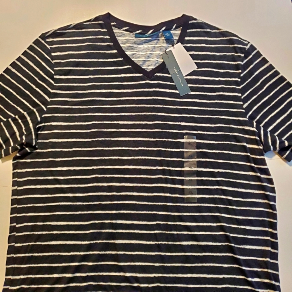 Perry Ellis Men's - V Neck Striped T-Shirt- Size XL
